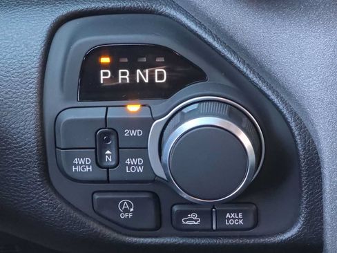 Used 2026 RAM 1500 Express AWD/4WD image 21