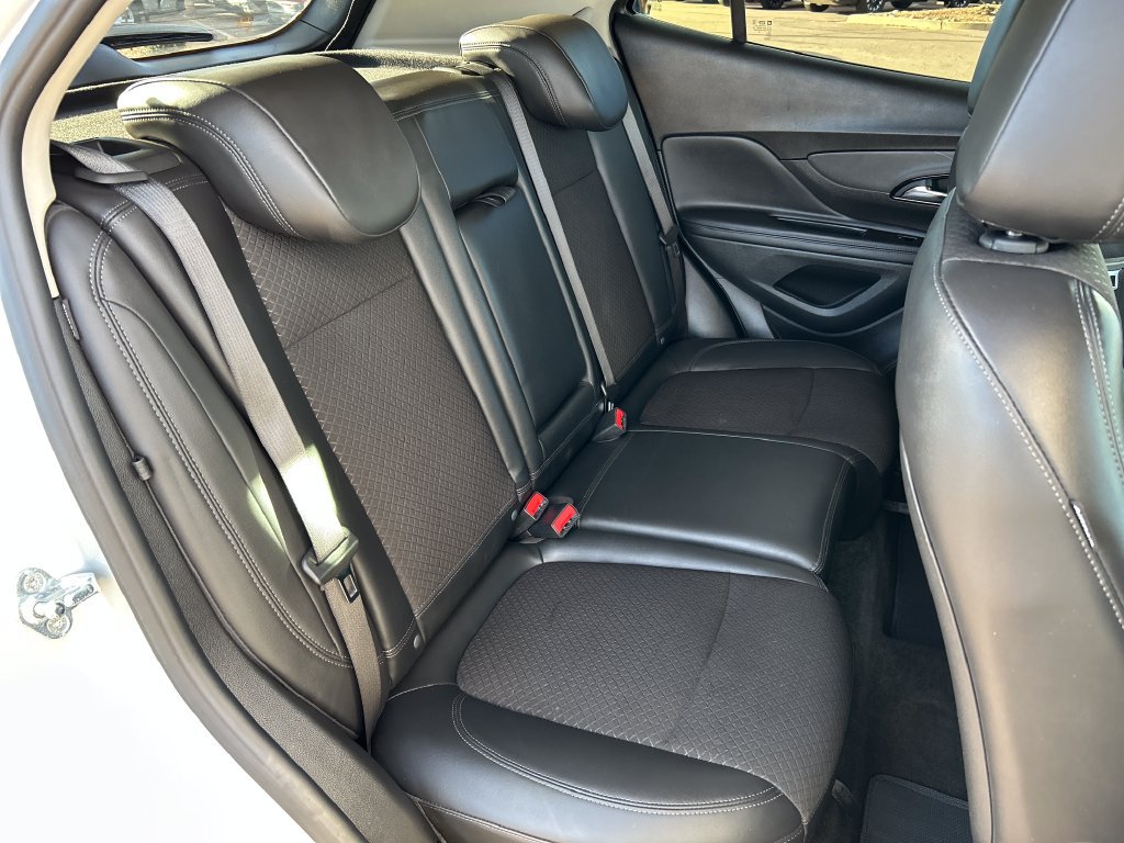 Used 2021 Buick Encore Preferred FWD image 20