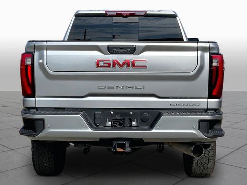 Used 2025 GMC Sierra 2500 Denali w/ Denali Reserve Package AWD/4WD image 5