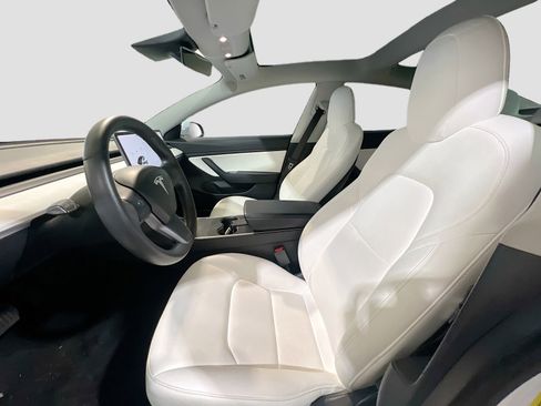 Used 2020 Tesla Model 3 Standard Range Plus image 15