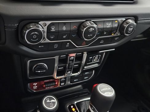 New 2026 Jeep Gladiator Rubicon AWD/4WD image 18