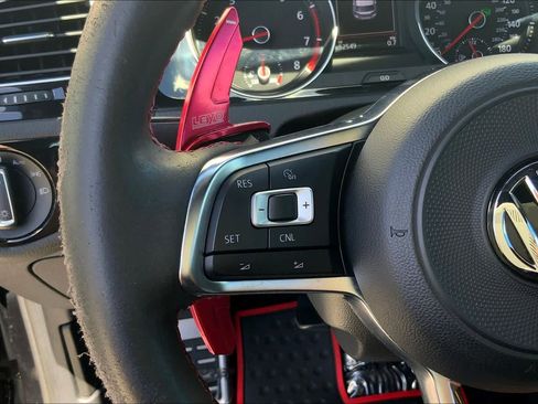 Used 2018 Volkswagen GTI S FWD image 25
