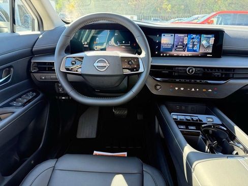 New 2026 Nissan Murano SV AWD/4WD image 11