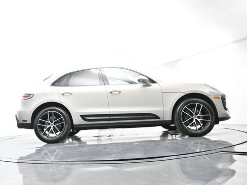 Certified 2025 Porsche Macan image 51