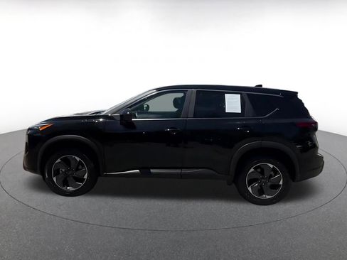 Used 2025 Nissan Rogue SV AWD/4WD image 9