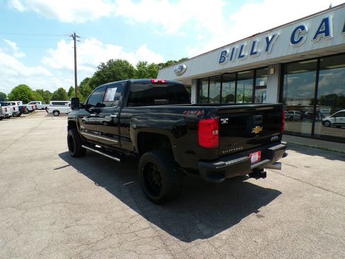 Used 2019 Chevrolet Silverado 2500 High Country w/ Duramax Plus Package AWD/4WD image 5