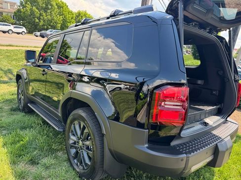 Used 2024 Toyota Land Cruiser w/ Premium Package AWD/4WD image 4