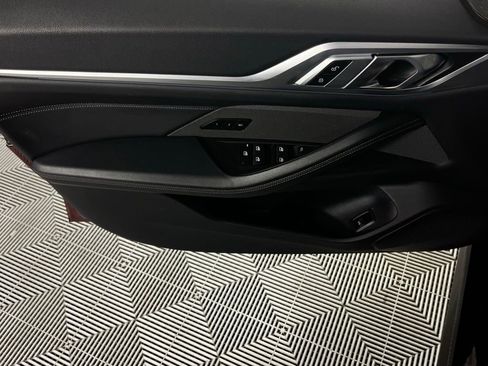 Used 2022 BMW i4 eDrive40 w/ M Sport Package image 25