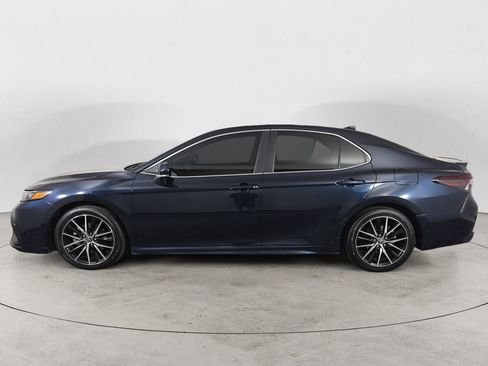 Used 2021 Toyota Camry SE w/ Cold Weather Package AWD/4WD image 2
