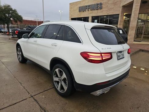 Used 2019 Mercedes-Benz GLC 300 image 2