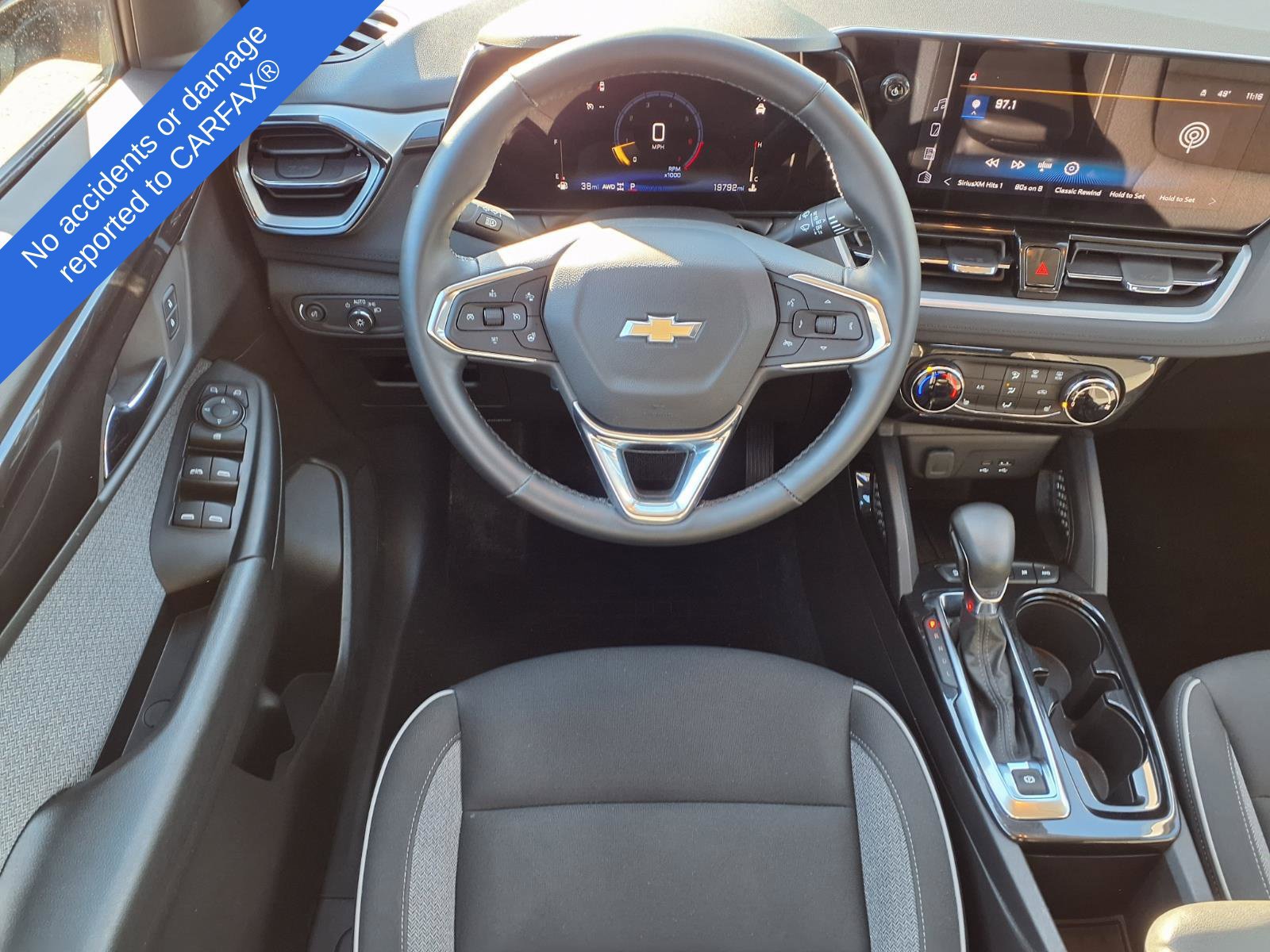 Used 2024 Chevrolet TrailBlazer LT w/ LT Cold Weather Package AWD/4WD image 13