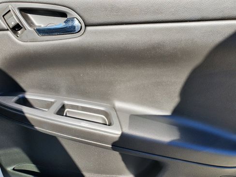 Used 2014 Chevrolet Impala LT image 28