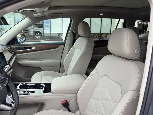 New 2026 Volkswagen Atlas SE image 14