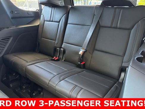 Used 2022 Chevrolet Tahoe RST w/ Sport Performance Package image 15