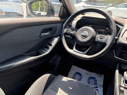 Used 2023 Nissan Rogue SV AWD/4WD image 31