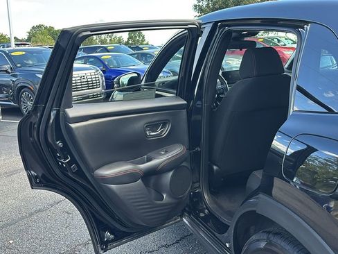 Used 2023 Honda HR-V Sport image 28