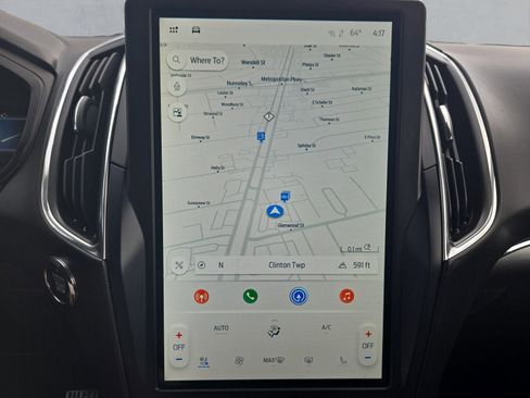 Used 2023 Ford Edge Titanium w/ Equipment Group 301A image 18