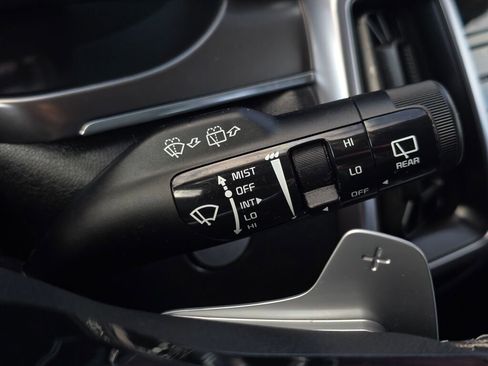 Used 2023 Kia Sorento EX image 43