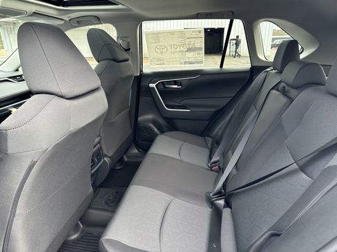 New 2025 Toyota RAV4 XLE w/ Convenience Package AWD/4WD image 24