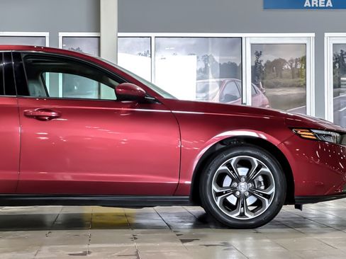 Used 2023 Honda Accord EX image 33