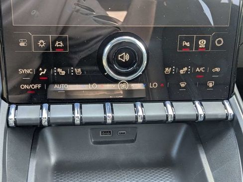 New 2027 GMC Terrain Elevation w/ Elevation Premium Package FWD image 25