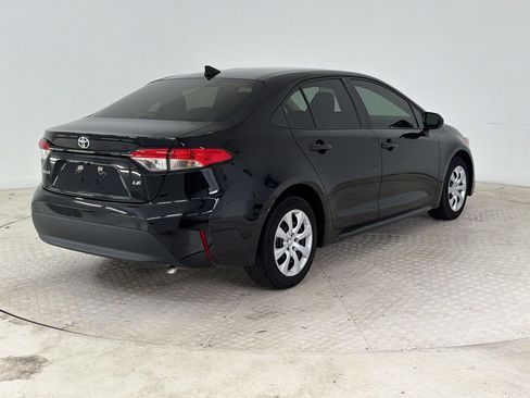 Used 2024 Toyota Corolla LE FWD image 9
