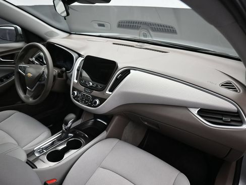 Used 2024 Chevrolet Malibu LT FWD image 39