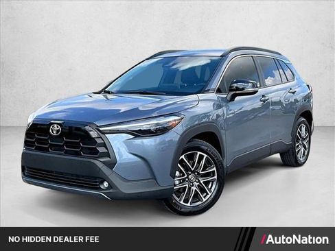 Used 2026 Toyota Corolla Cross XLE w/ Convenience Package AWD/4WD image 1