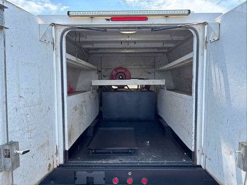Used 2016 RAM 3500 Tradesman w/ Ambulance Prep Group RWD image 10
