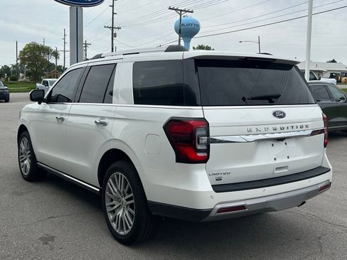 Used 2024 Ford Expedition Limited AWD/4WD image 5