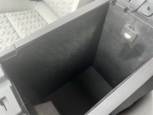 Certified 2024 Chevrolet Equinox LS image 25