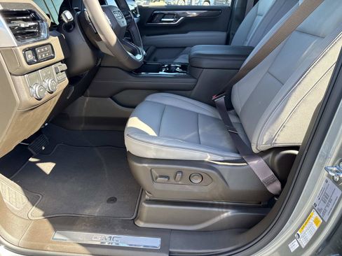 New 2026 GMC Yukon XL Elevation image 23