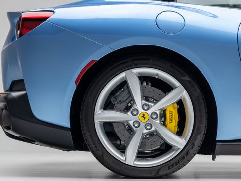 Certified 2020 Ferrari Portofino RWD image 43