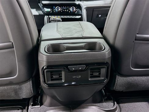 Used 2024 GMC Sierra 1500 AT4X image 27