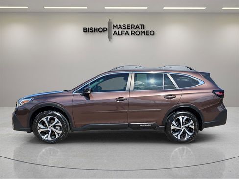Used 2022 Subaru Outback Limited image 4