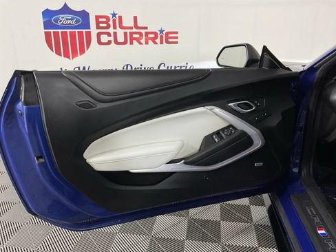 Used 2020 Chevrolet Camaro LT RWD image 12