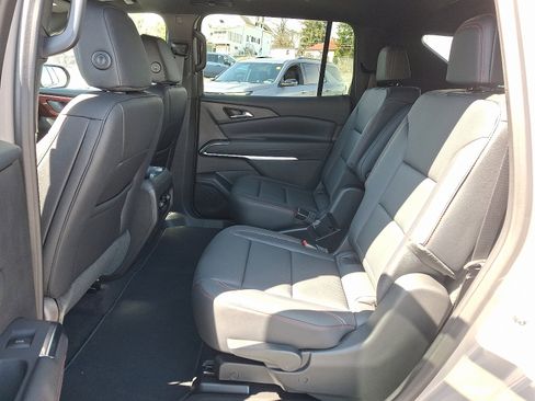 New 2026 Chevrolet Traverse Z71 image 5