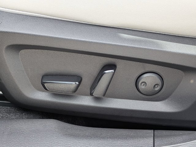 New 2026 Mitsubishi Outlander SE FWD image 21
