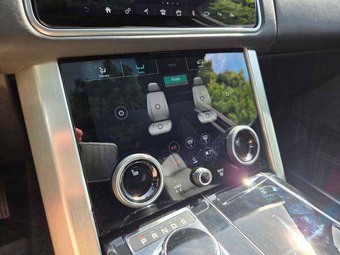 Used 2019 Land Rover Range Rover Supercharged AWD/4WD image 32