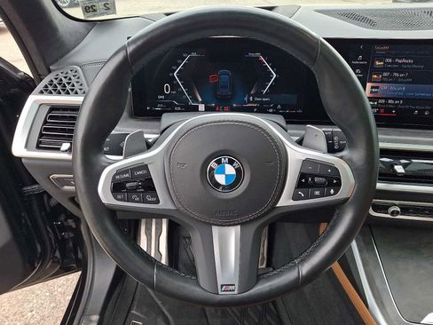 Certified 2024 BMW X7 xDrive40i w/ M Sport Package AWD/4WD image 22