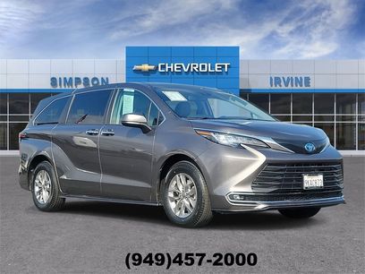 Used 2022 Toyota Sienna XLE