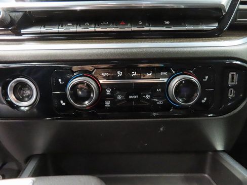 Used 2022 Chevrolet Silverado 1500 RST w/ Protection Package AWD/4WD image 47
