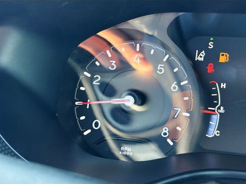 New 2026 Jeep Compass Latitude image 38