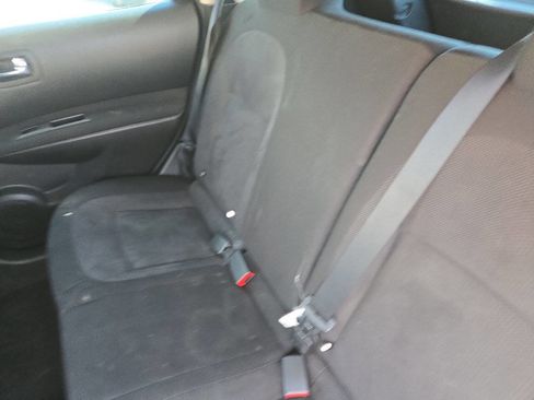 Used 2014 Nissan Rogue S w/ Convenience Package AWD/4WD image 8