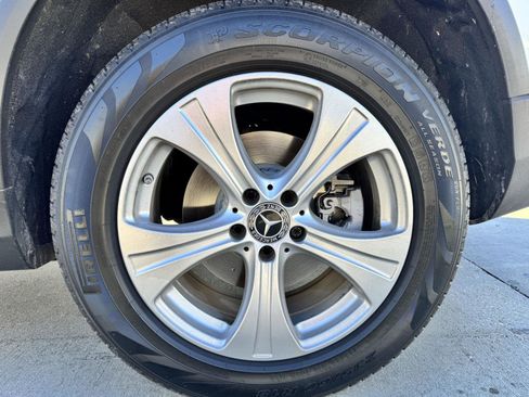 Used 2018 Mercedes-Benz GLC 300 GLC 300 image 4