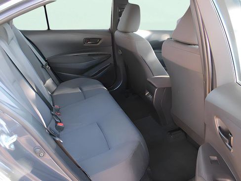 Used 2025 Toyota Corolla LE FWD image 18