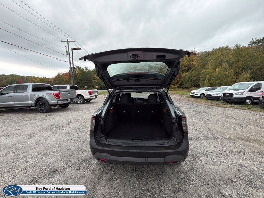 Used 2025 Nissan Kicks S AWD/4WD image 8