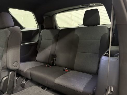 Certified 2023 Chevrolet Traverse LT image 18