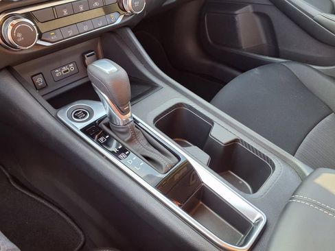 Certified 2025 Nissan Sentra SV image 9