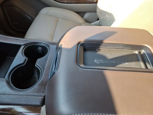 Used 2019 Chevrolet Tahoe LT image 16